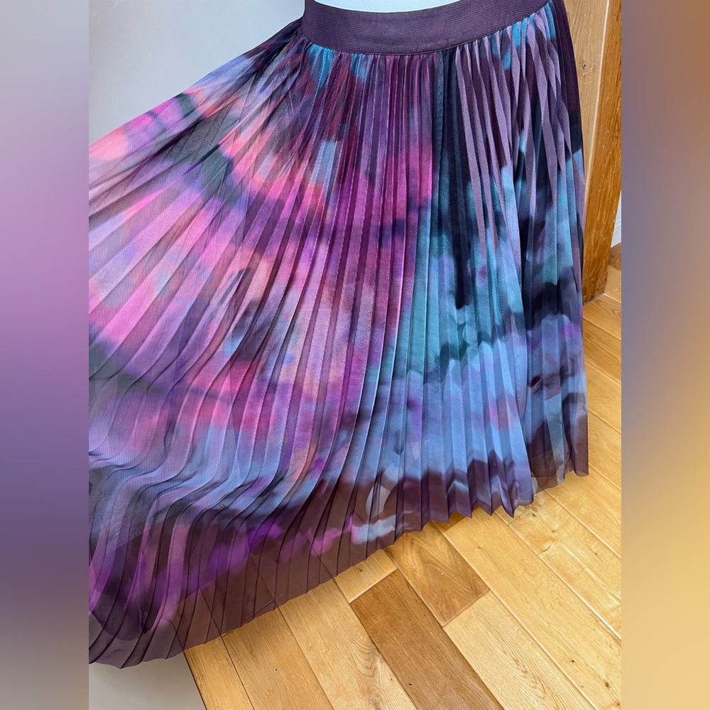 💕SOLD💕Anthropologie Geisha Designs Paint Splash Print Skirt